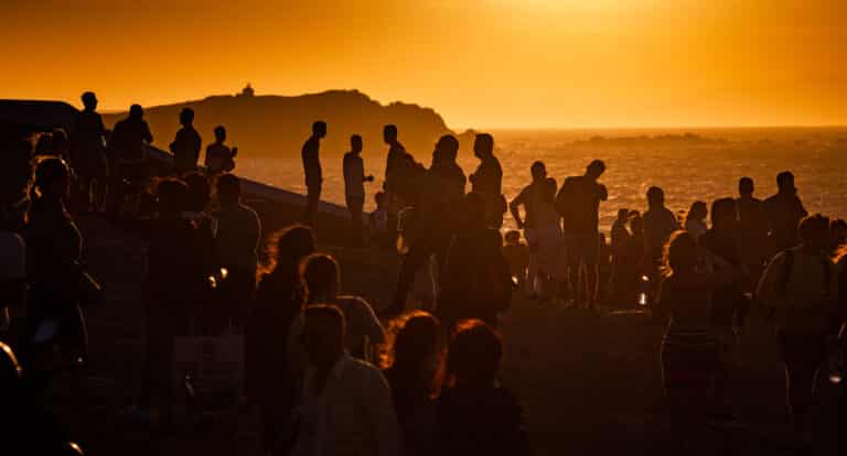 People & Crowds
